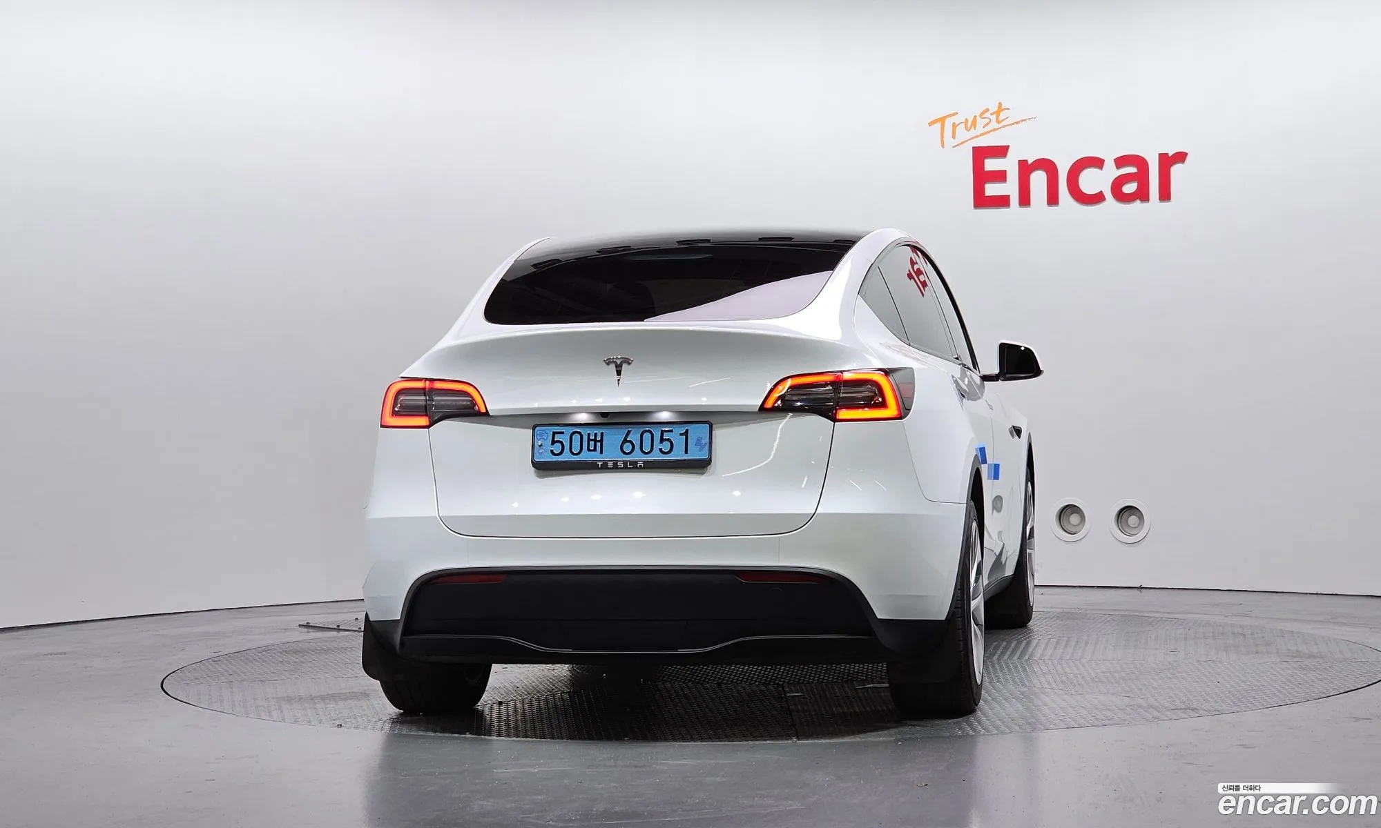 Tesla Model Y 2024 LRWYGCFS3RC415332 — 10