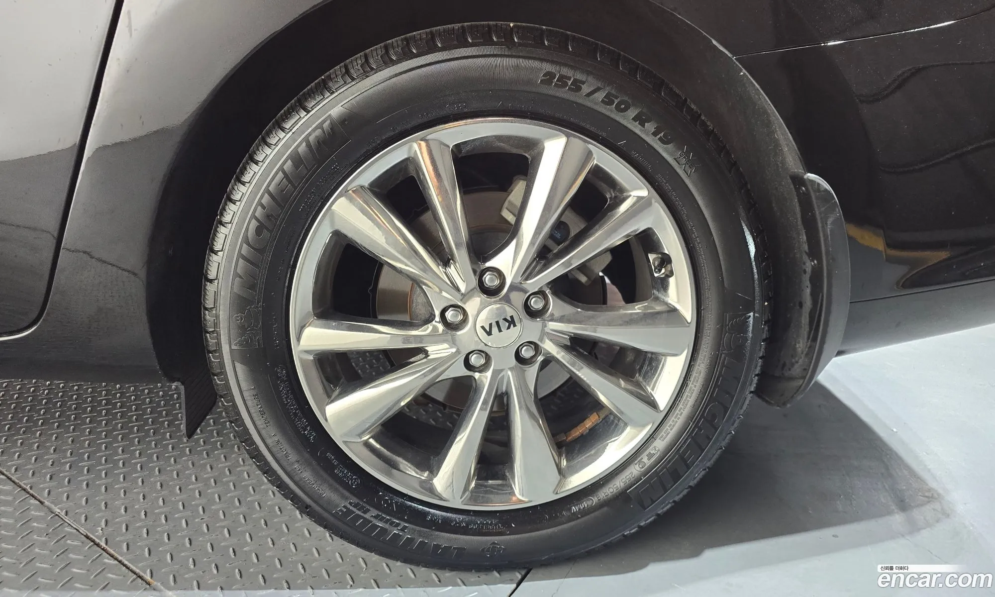 Kia Carnival 2020 — 17