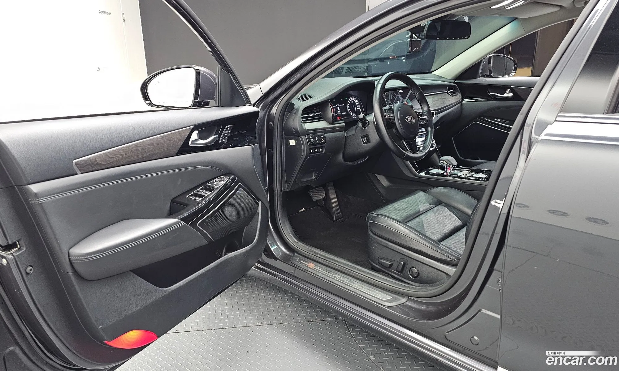 Kia K7 Premier 2020 — 12