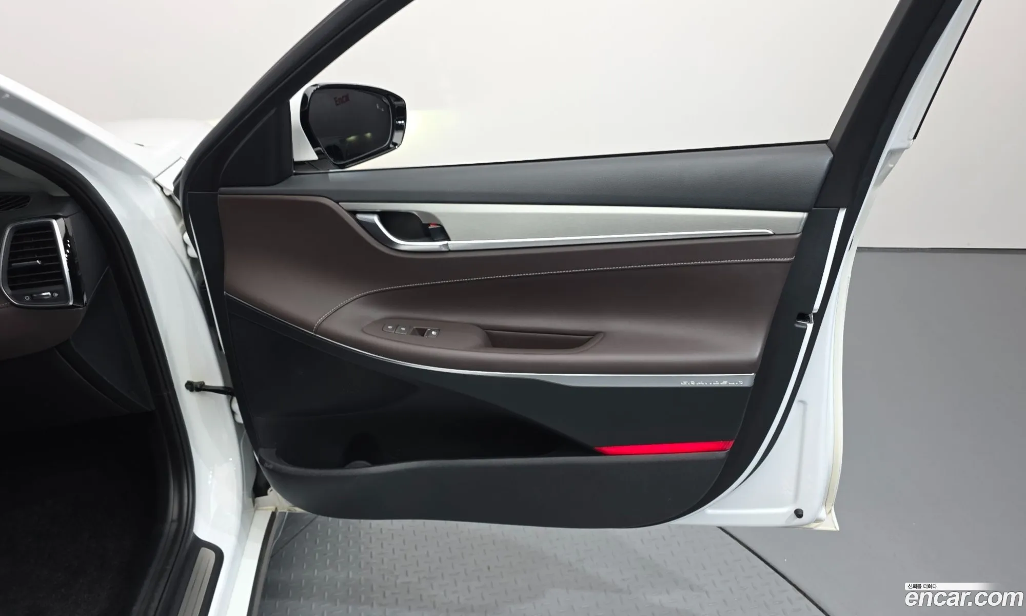 Hyundai Grandeur IG 2019 — 25