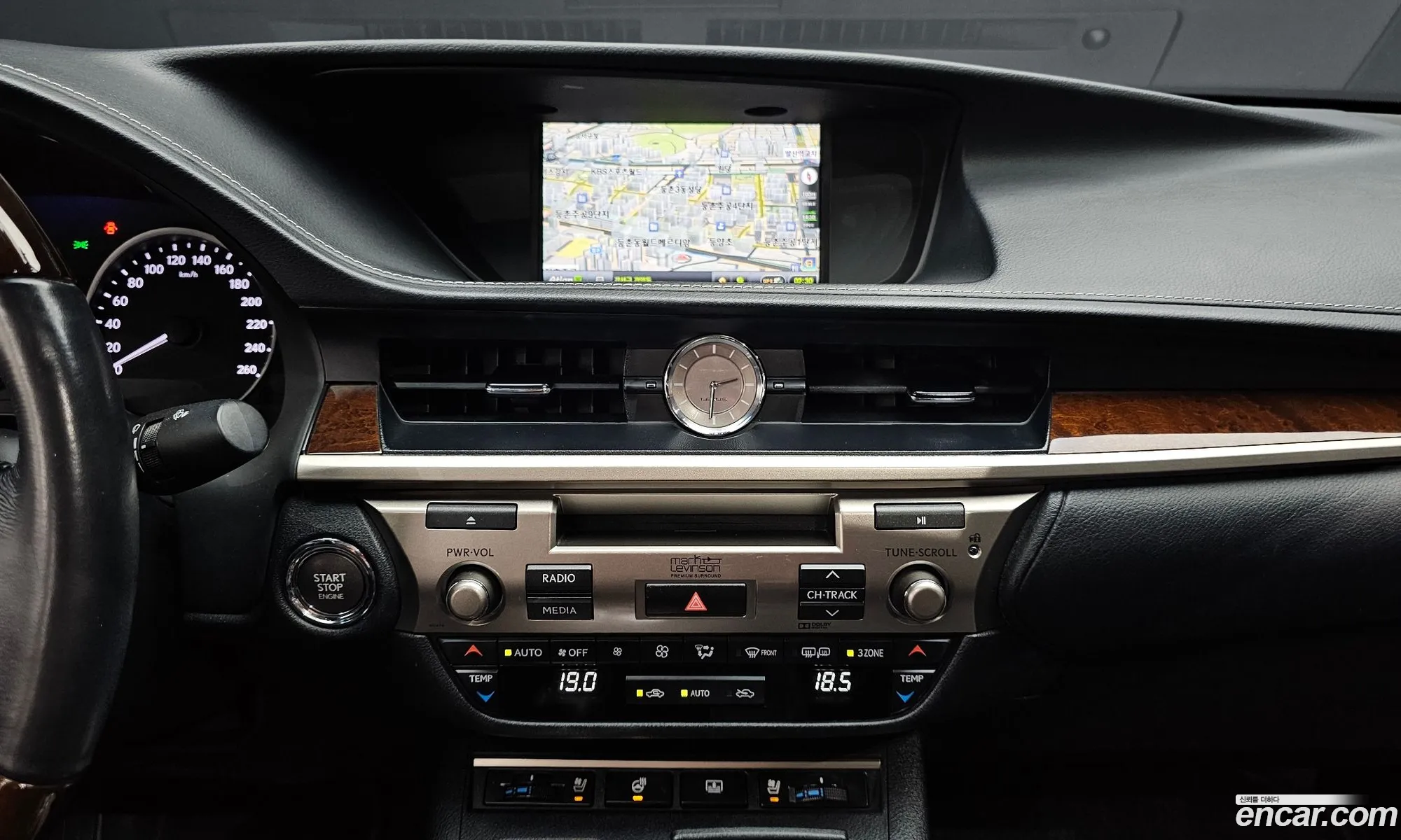 Lexus ES350 2015 — 13