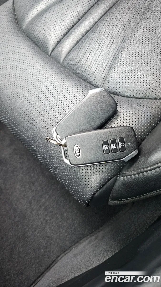 Kia K5 2020 KNAG541ABMA090494 — 34