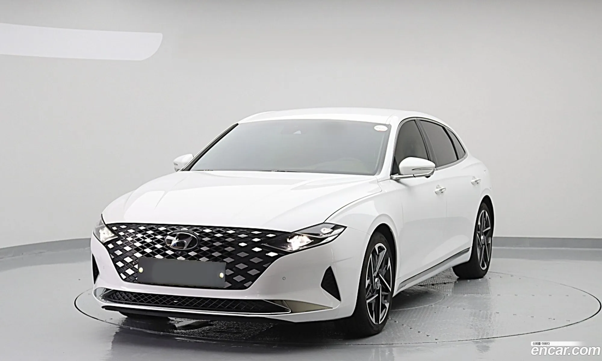 Hyundai Grandeur IG 2022 — 15