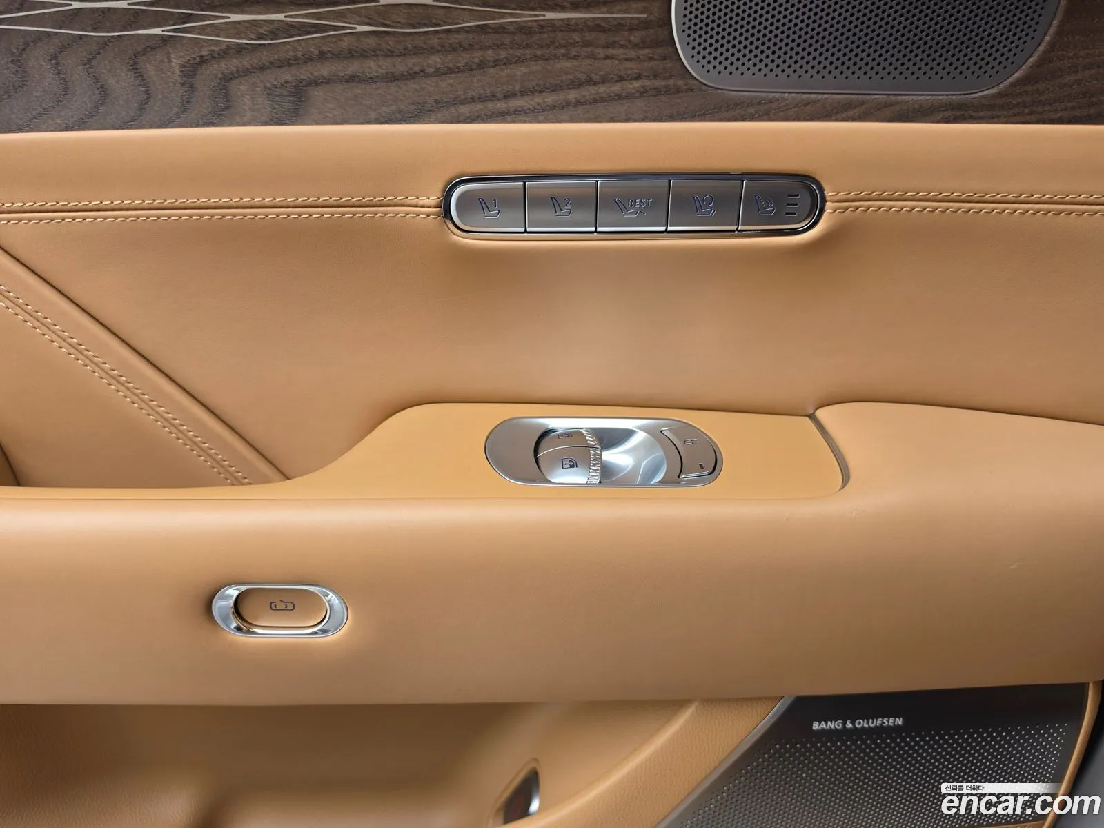 Genesis G90 2023 — 15