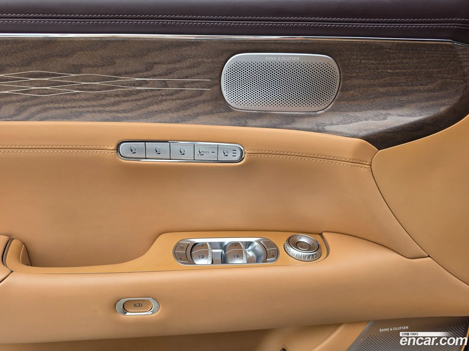 Genesis G90 2023 — 13
