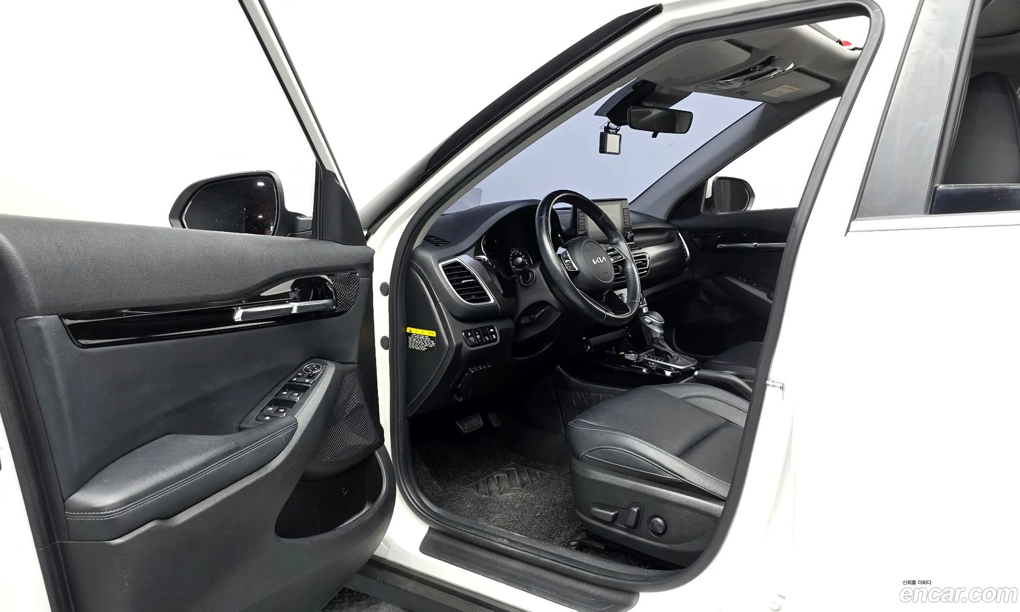 Kia Seltos 2020 KNAET812GLK091257 — 6
