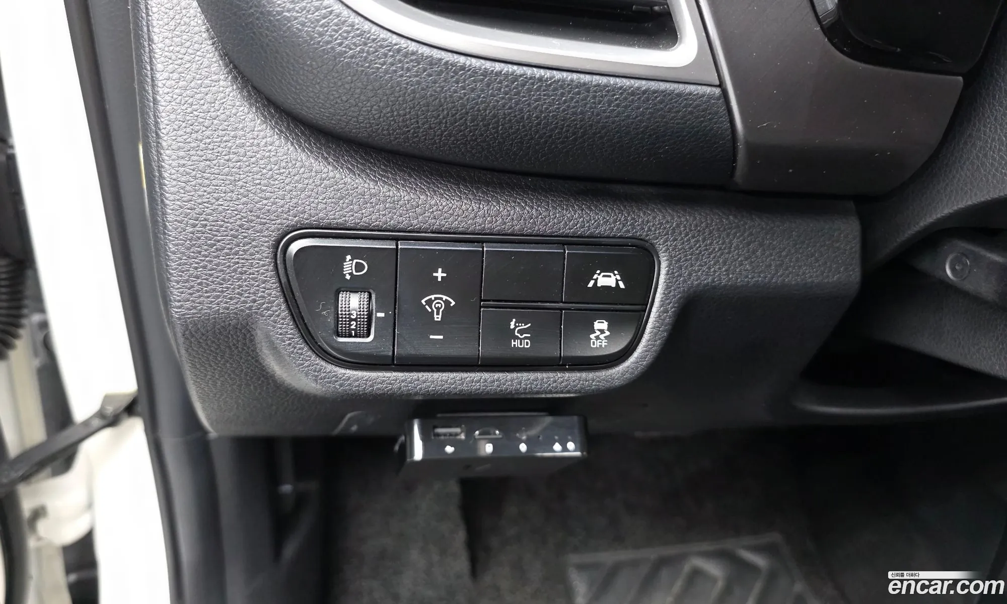 Kia Seltos 2020 KNAET812GLK091257 — 16