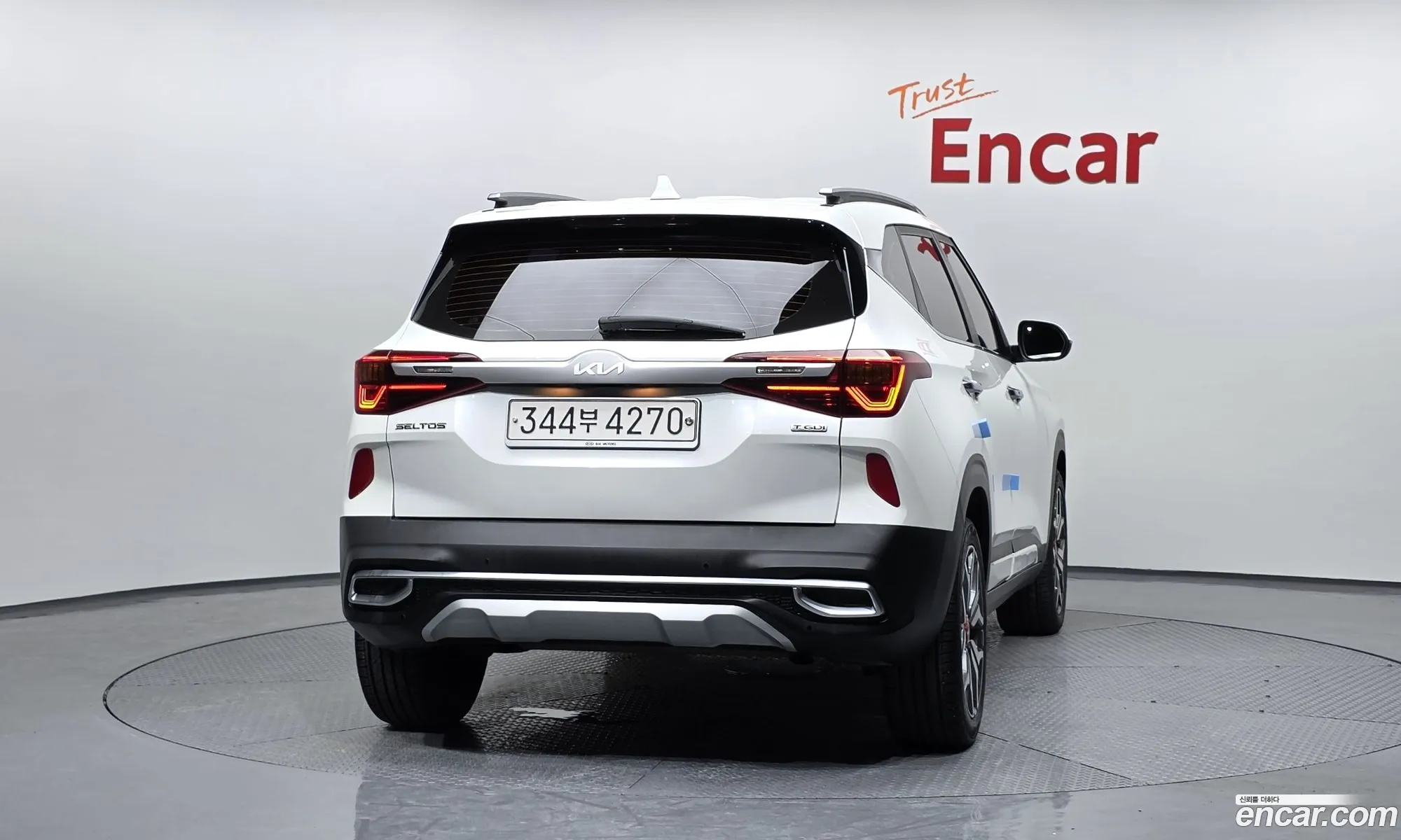Kia Seltos 2020 KNAET812GLK091257 — 3