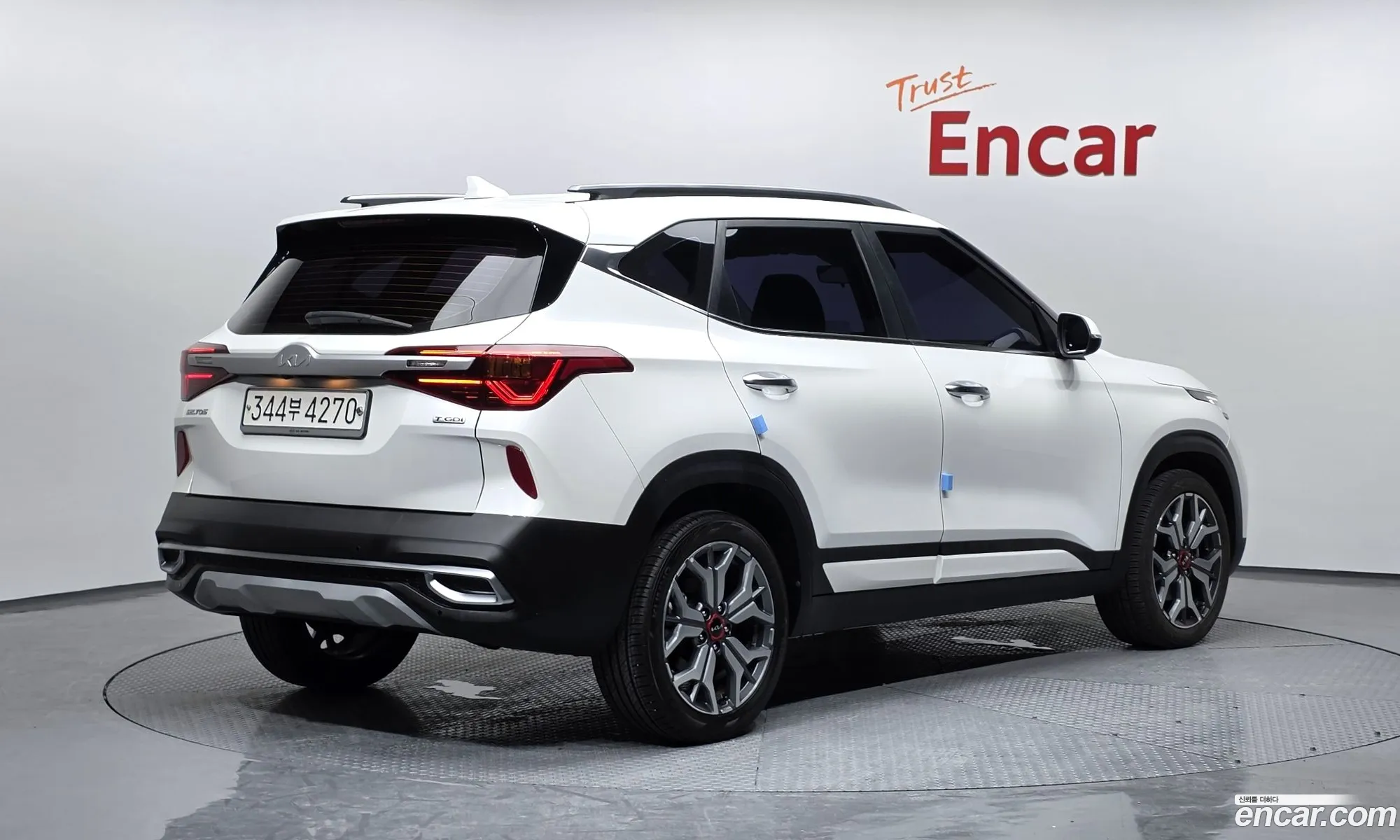 Kia Seltos 2020 KNAET812GLK091257 — 12