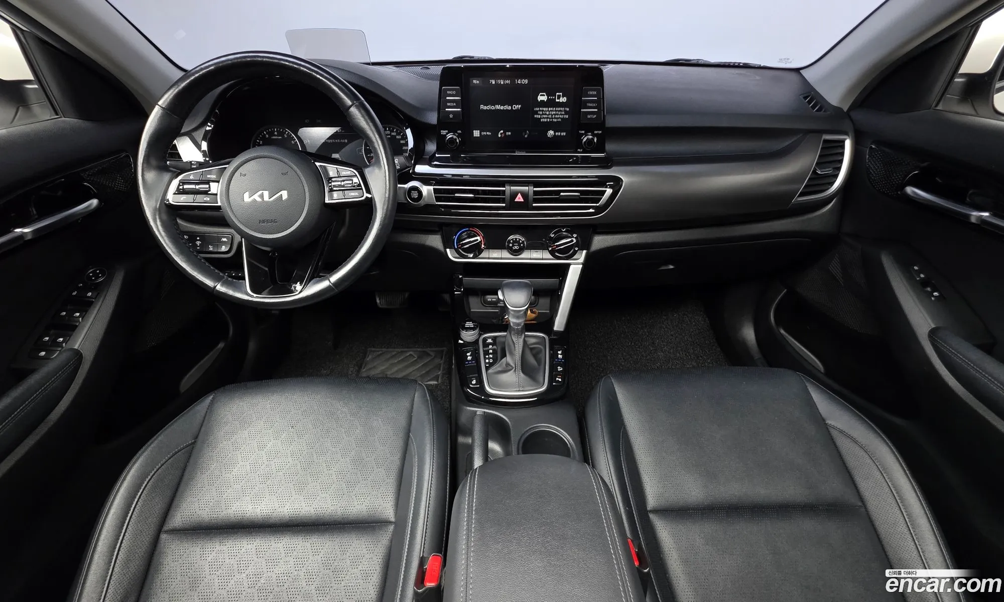 Kia Seltos 2020 KNAET812GLK091257 — 14