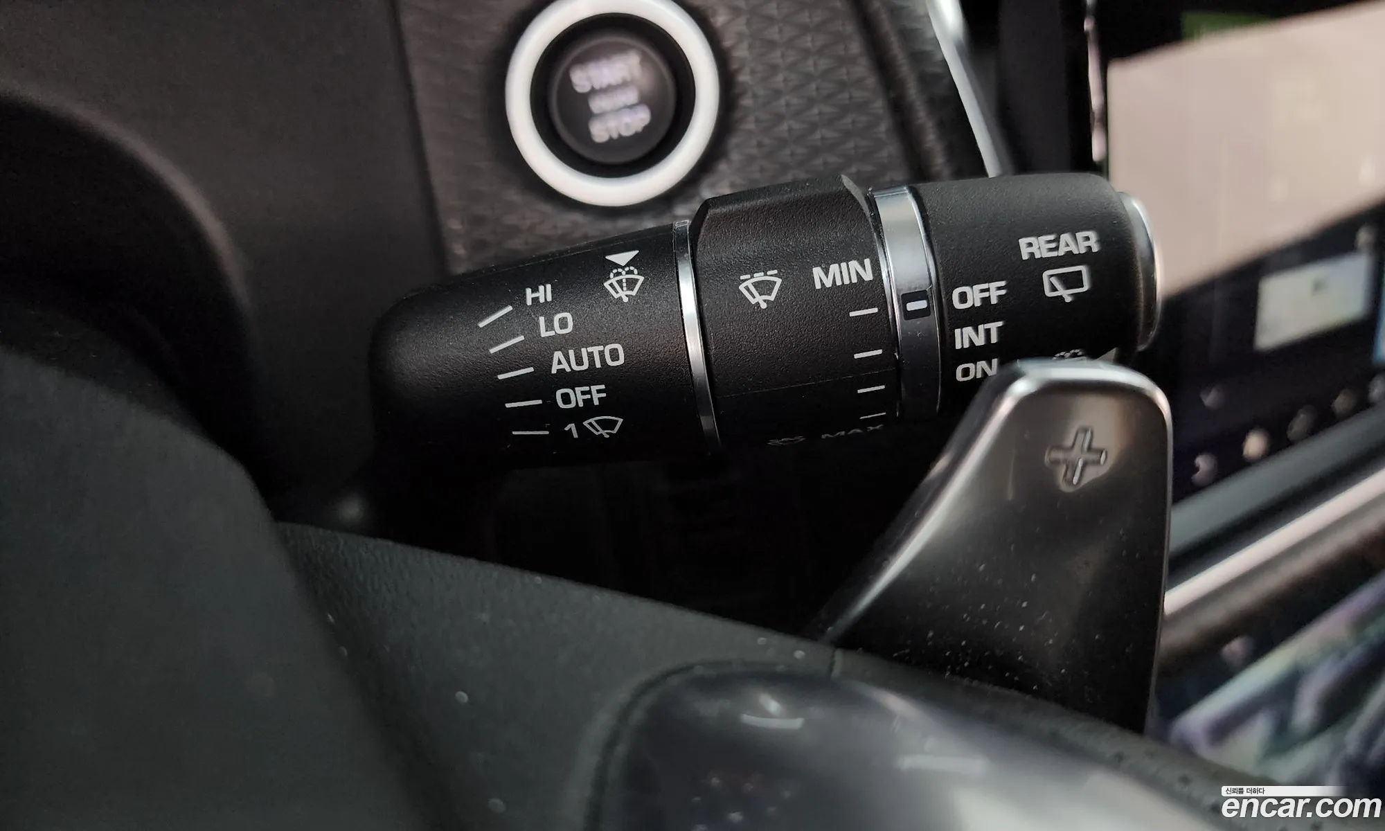 Land Rover Range Rover Velar 2018 — 24