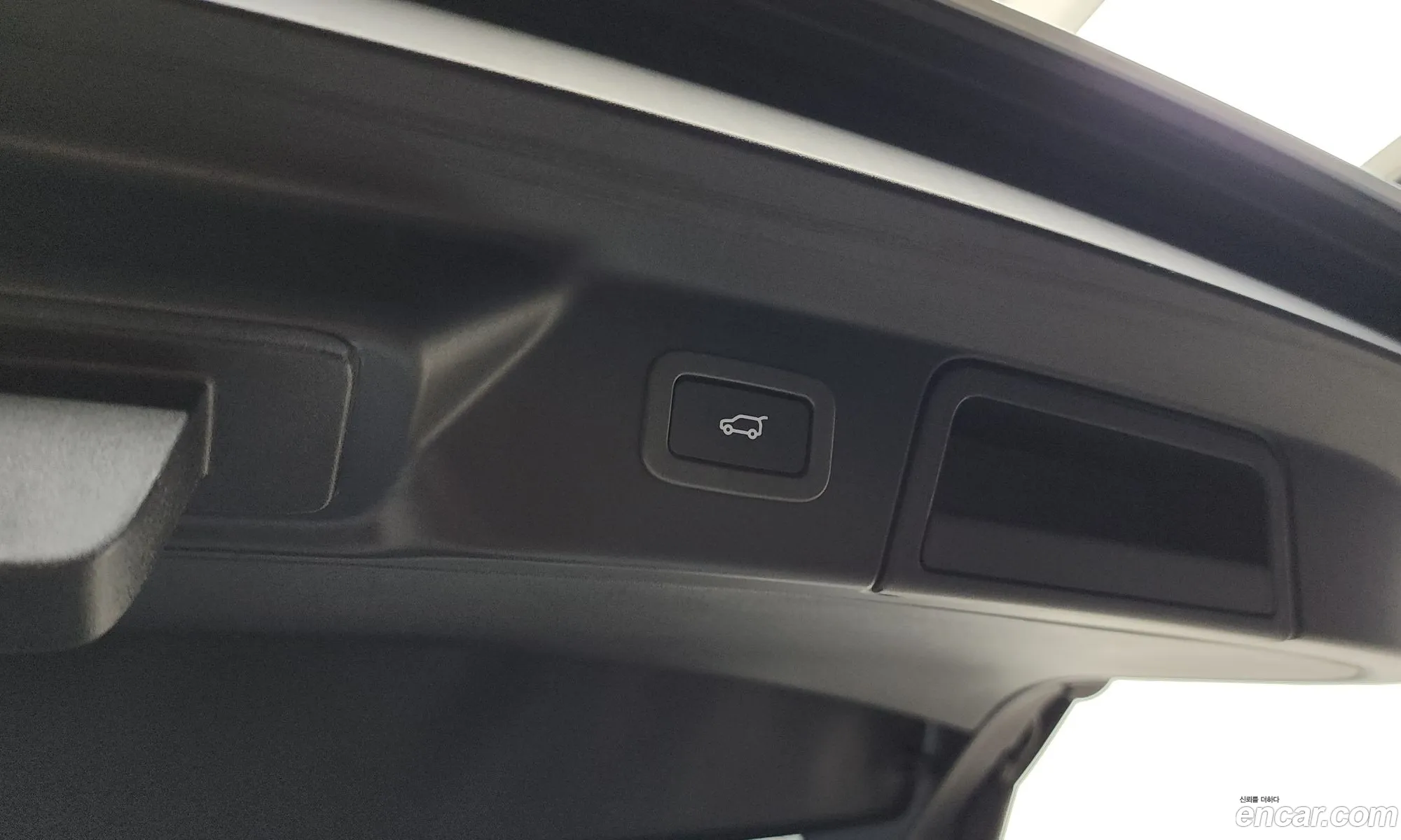 Land Rover Range Rover Velar 2018 — 23