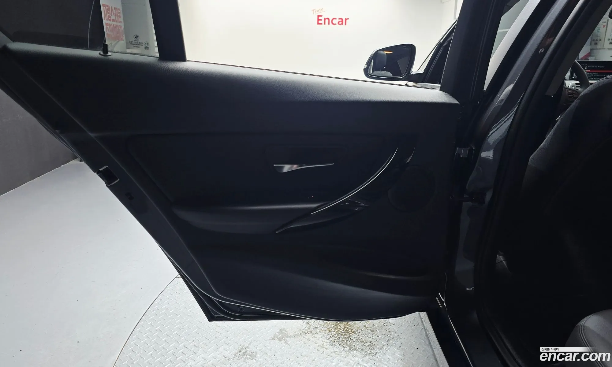 BMW 3 Series 2018 WBA8C5100JK736431 — 13