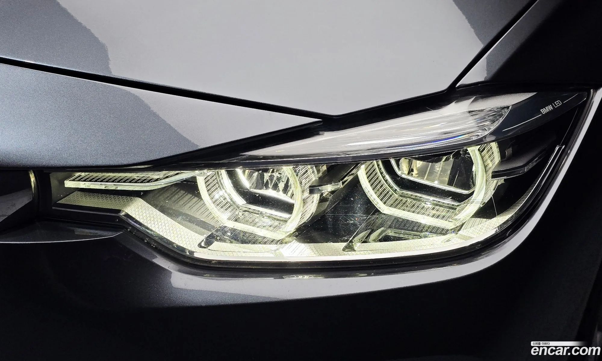 BMW 3 Series 2018 WBA8C5100JK736431 — 31