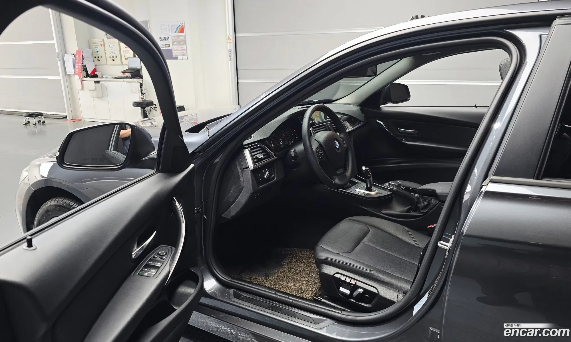 BMW 3 Series 2018 WBA8C5100JK736431 — 2