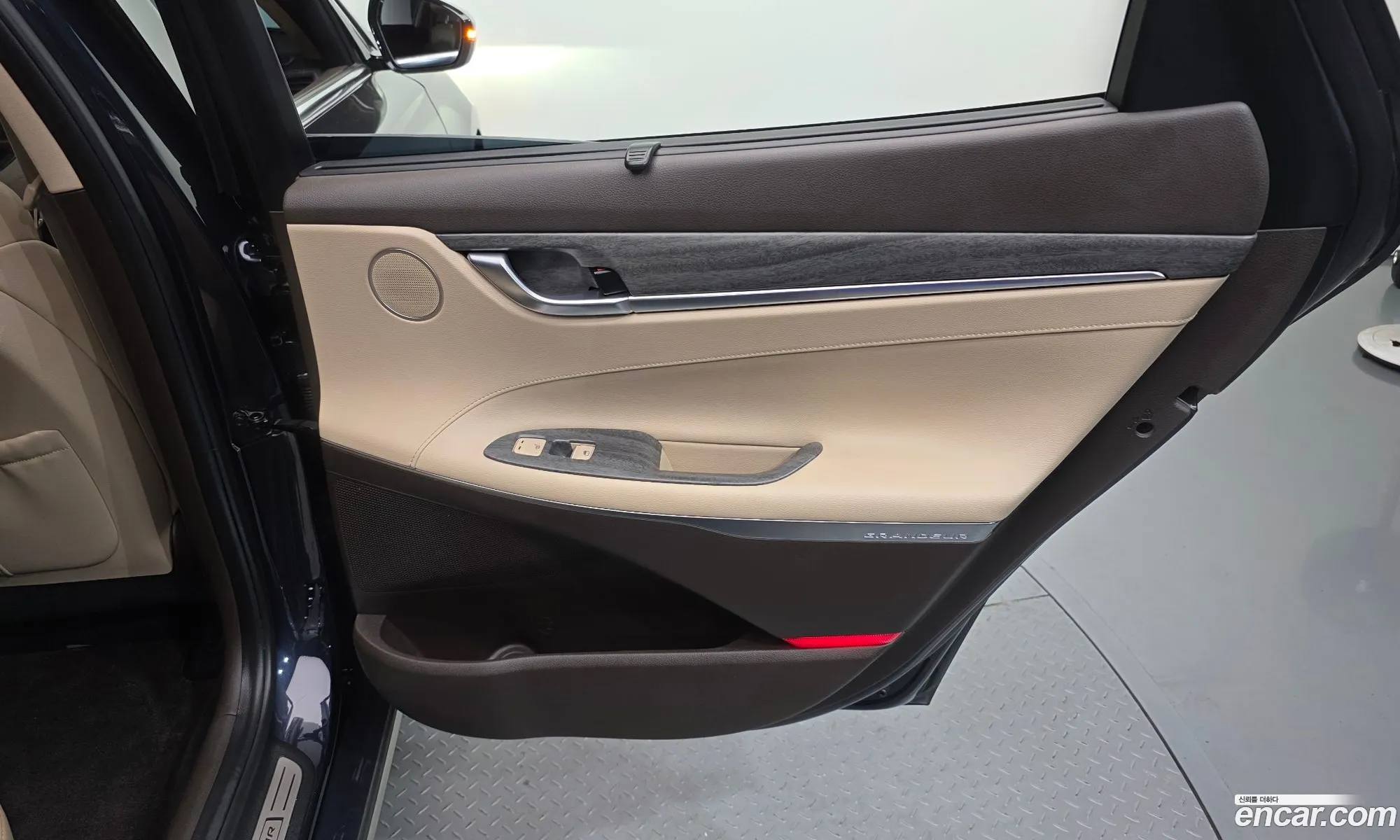 Hyundai Grandeur IG 2018 — 20