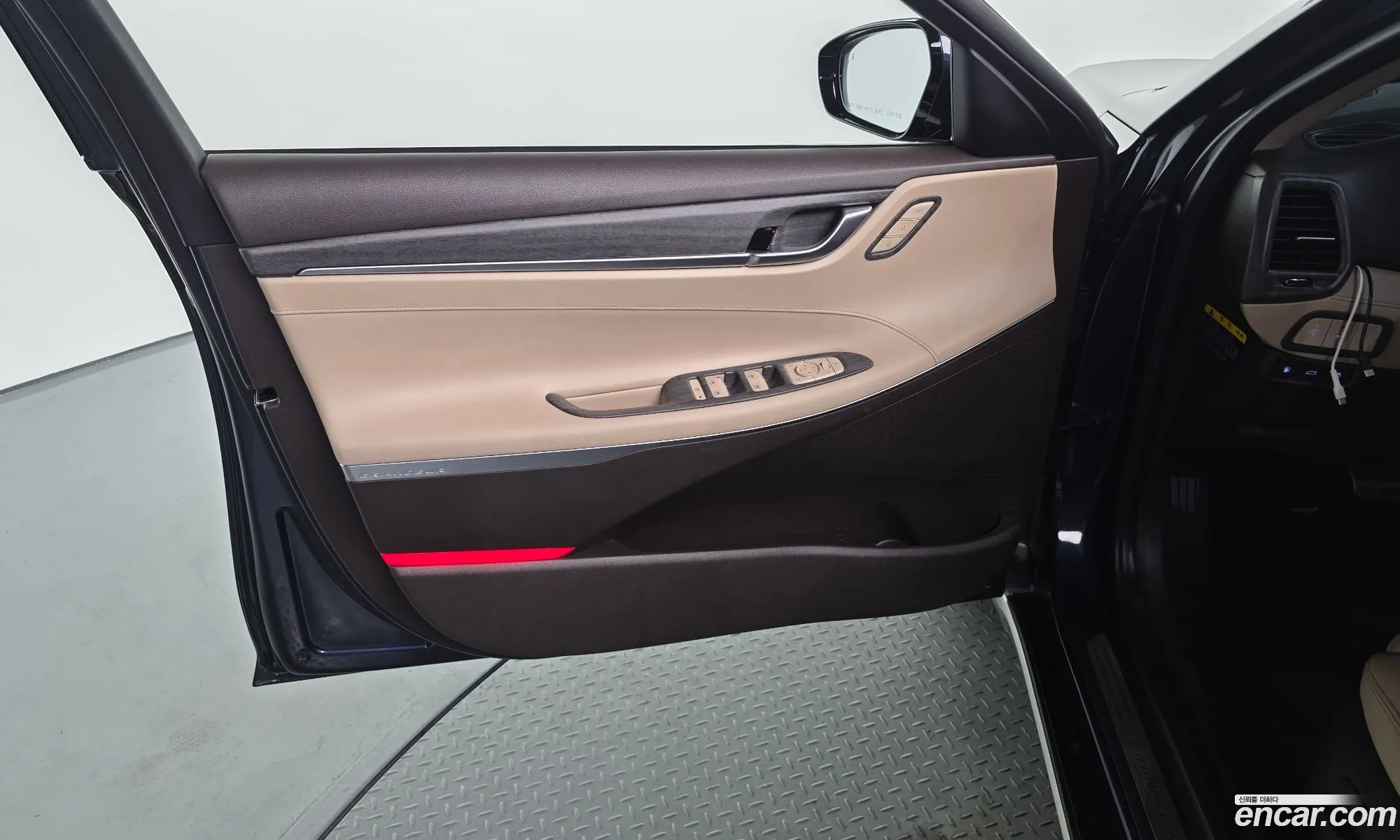 Hyundai Grandeur IG 2018 — 31