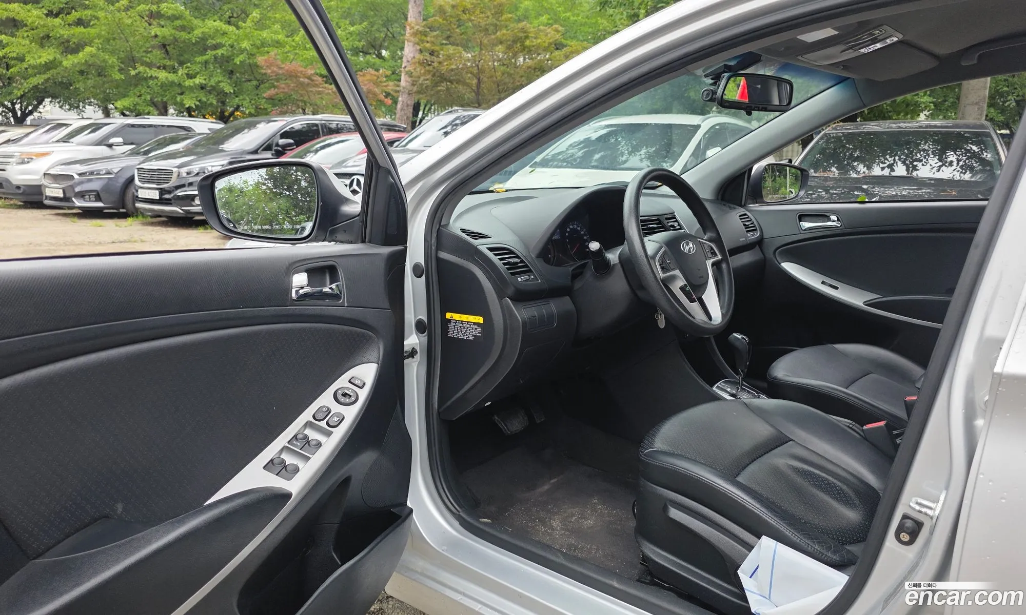 Hyundai Accent 2011 — 18