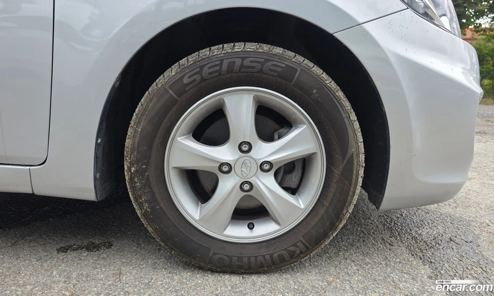 Hyundai Accent 2011 — 29
