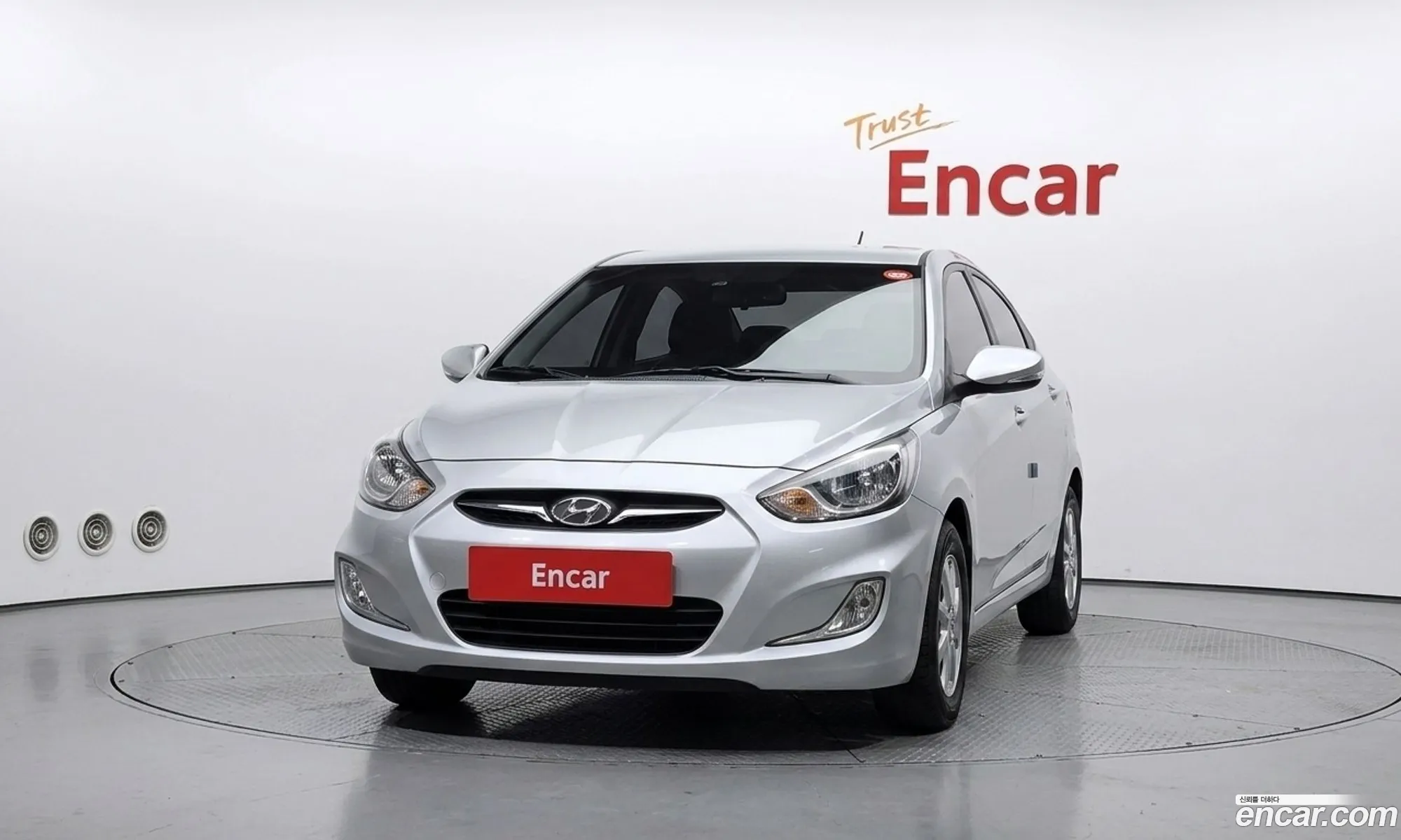 Hyundai Accent 2011 — 10