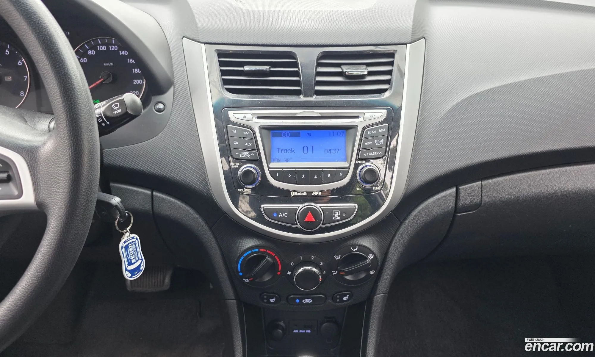 Hyundai Accent 2011 — 19