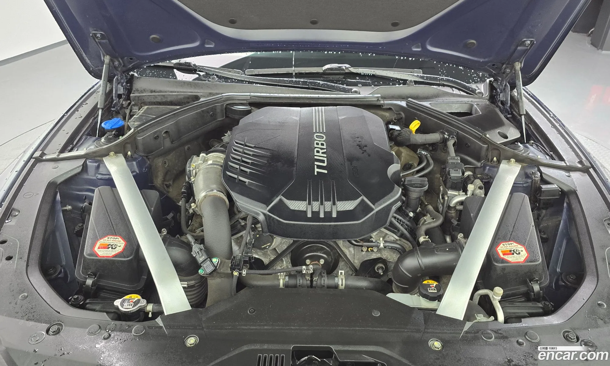 Genesis G70 2018 KMTG741EBJU011326 — 10