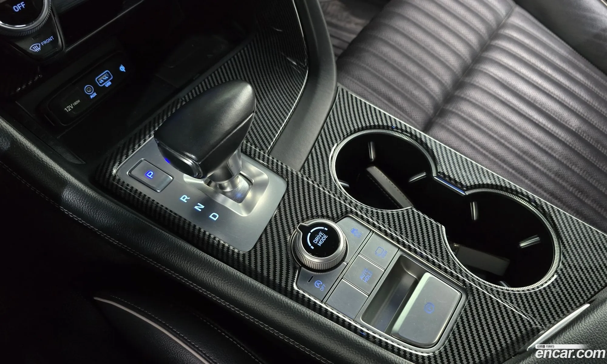 Genesis G70 2018 KMTG741EBJU011326 — 7