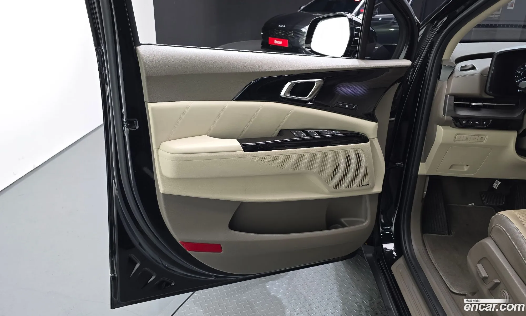 Kia Carnival 2022 KNANE81BBPS243399 — 34
