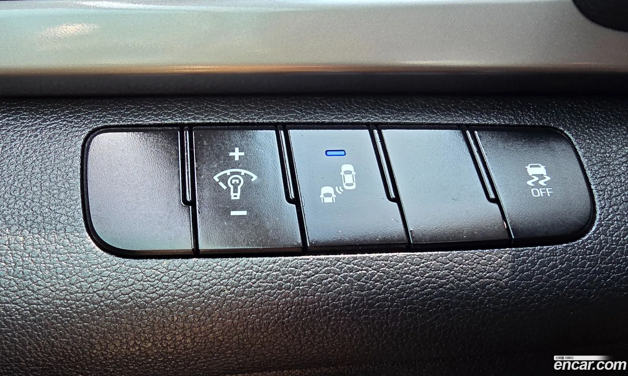Hyundai Elantra AD 2018 — 6
