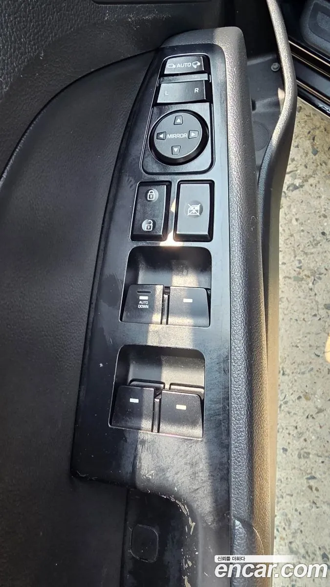 Hyundai Elantra AD 2018 — 13
