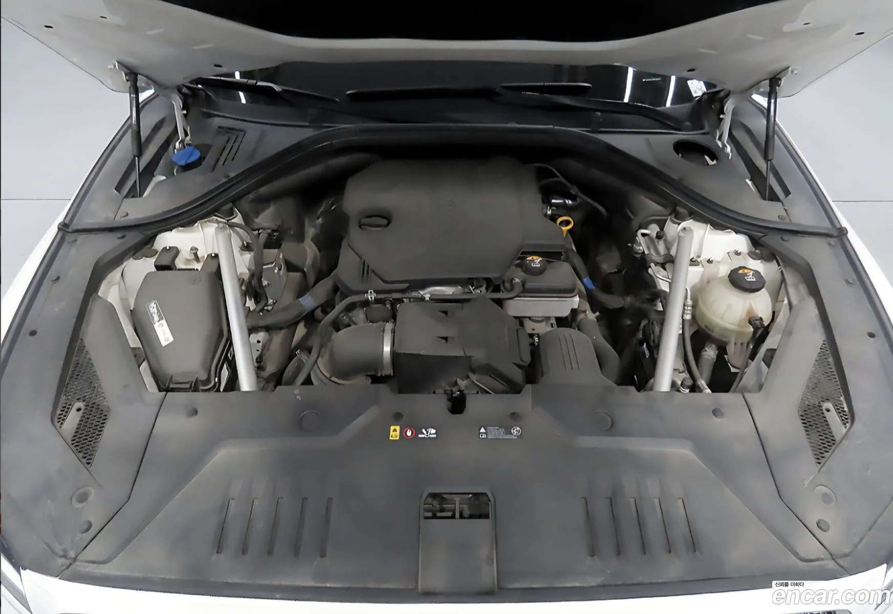 Genesis GV70 2022 — 13