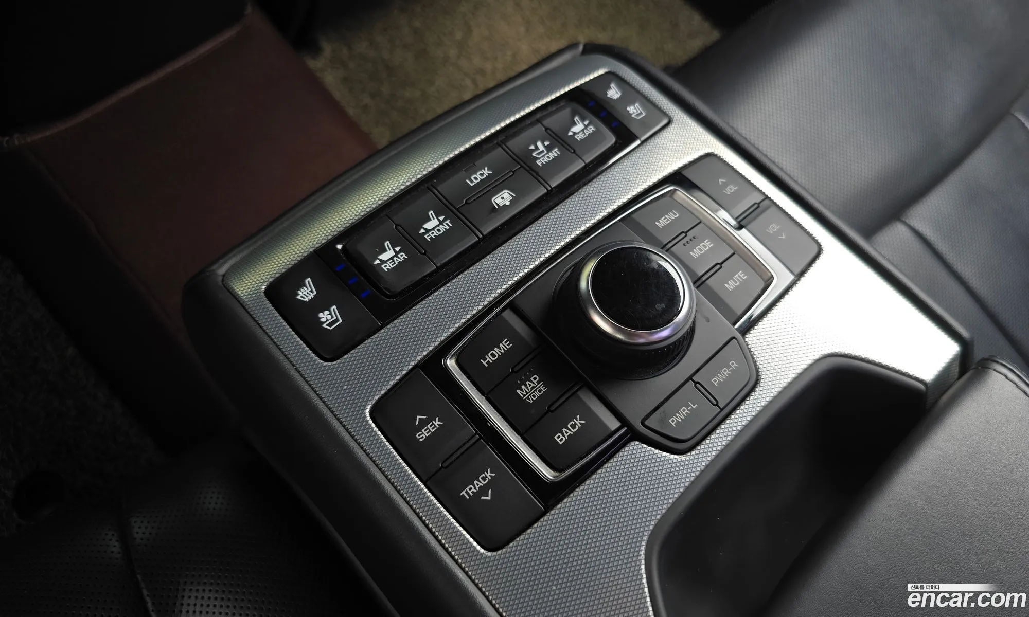 Genesis G80 2018 KMHGN41DDJU272404 — 15