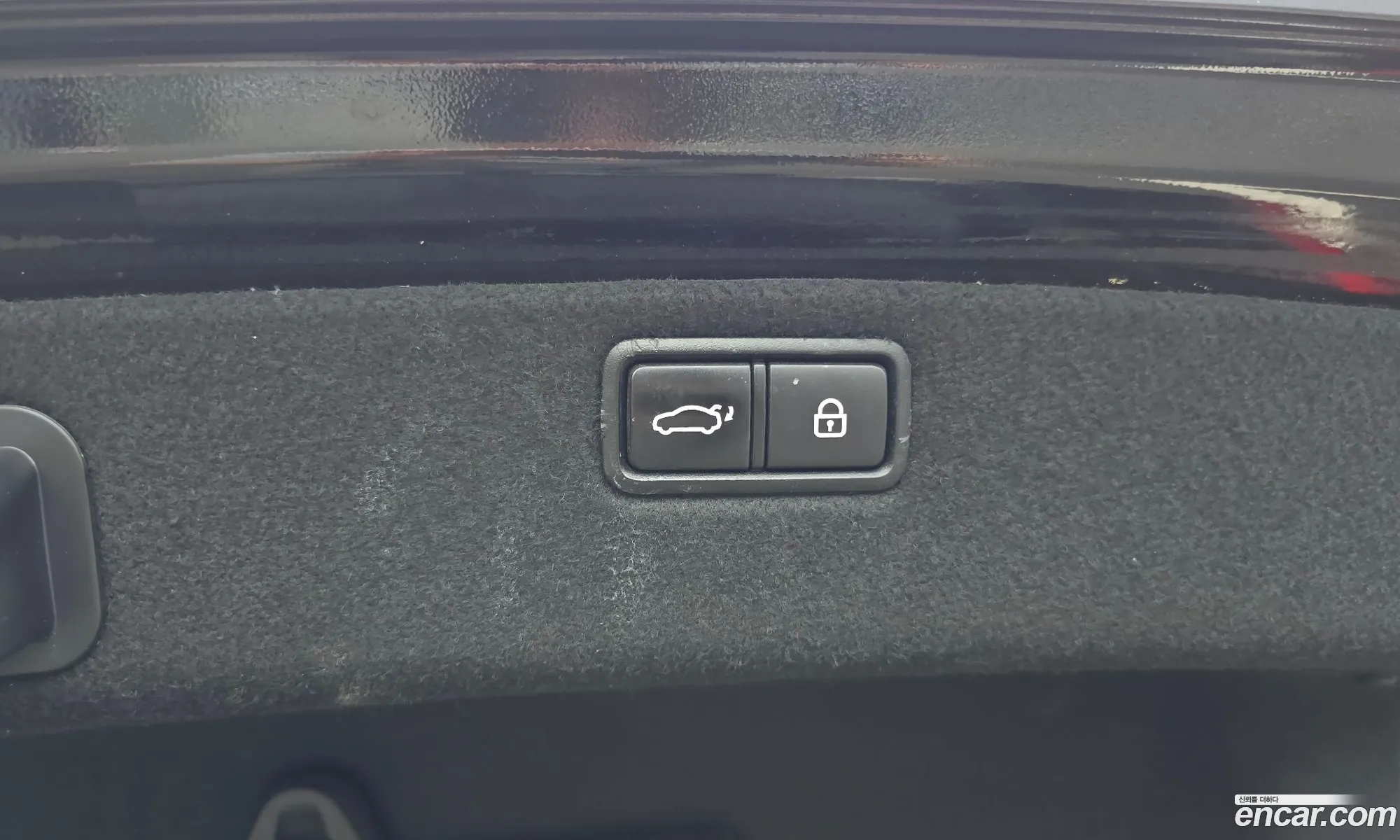 Genesis G80 2018 KMHGN41DDJU272404 — 17