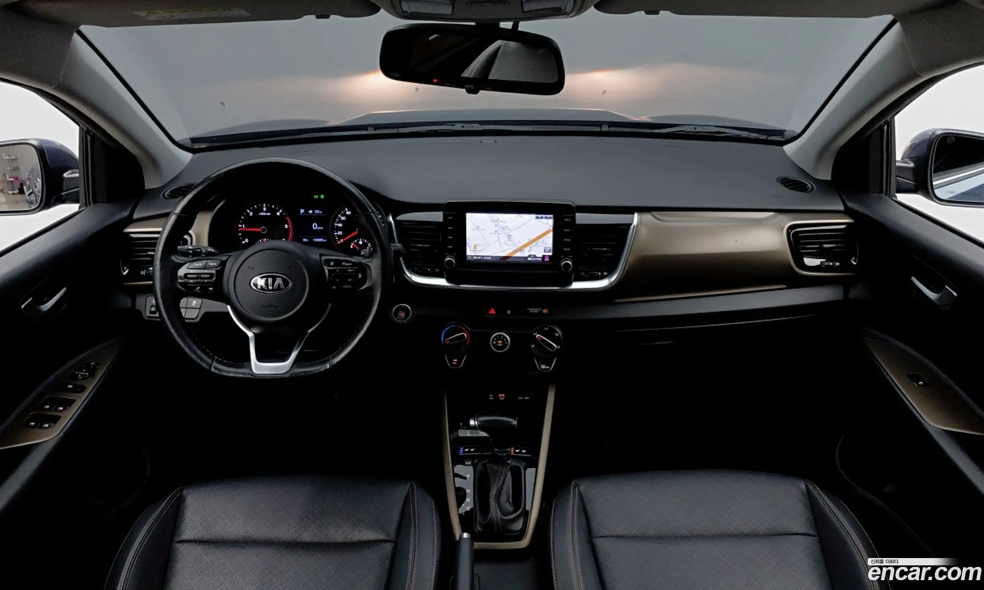 Kia Stonic 2019 — 10