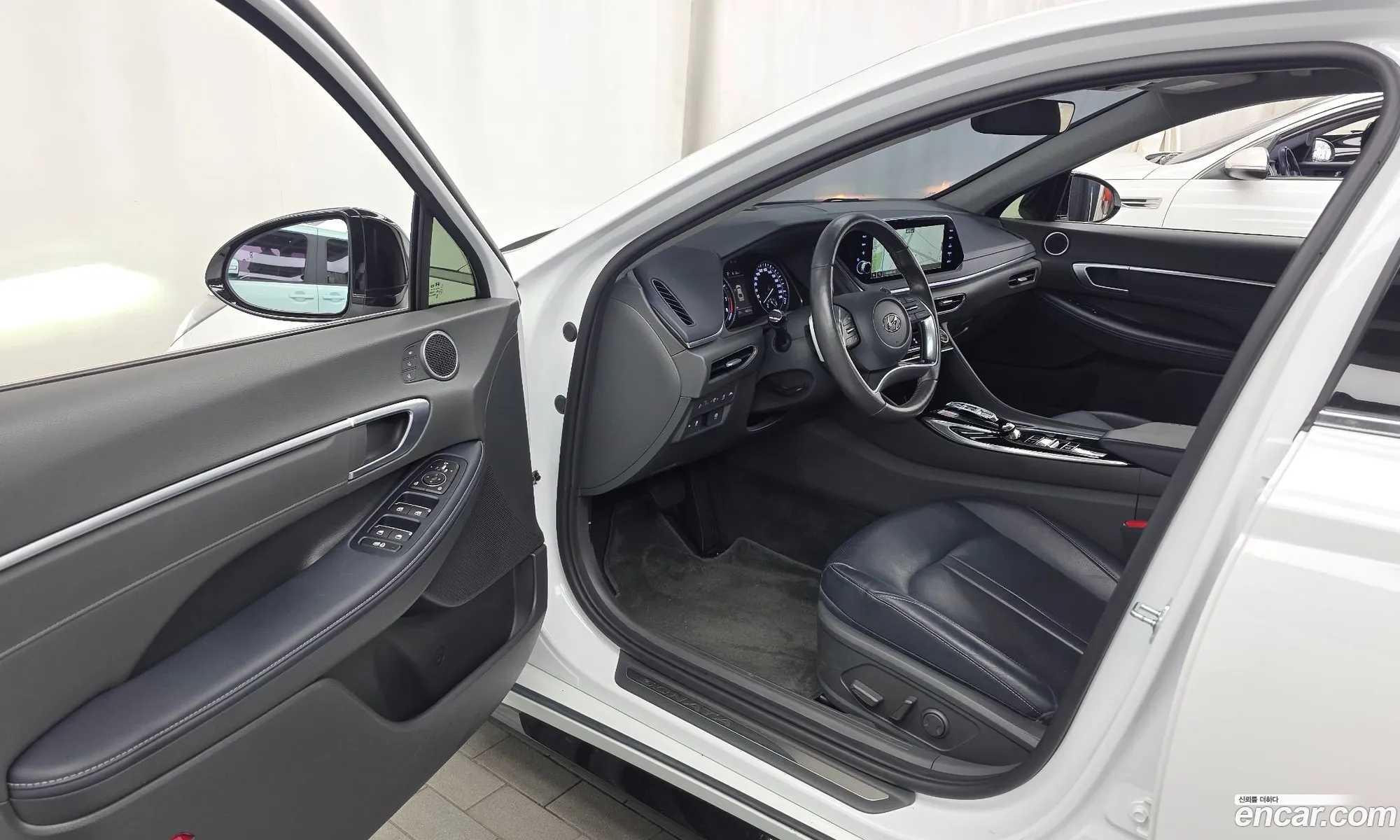 Hyundai Sonata 2021 — 17