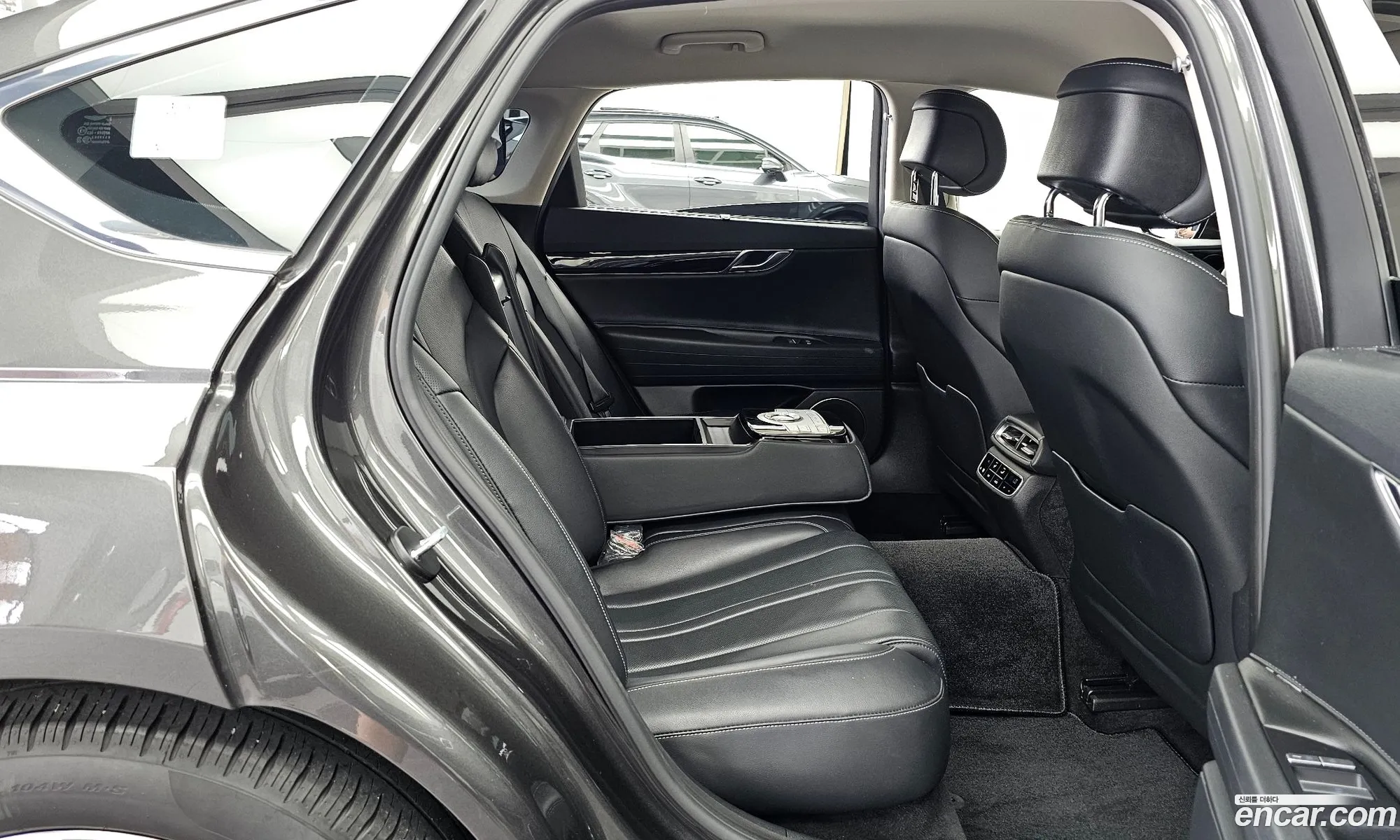 Genesis G80 2022 — 10