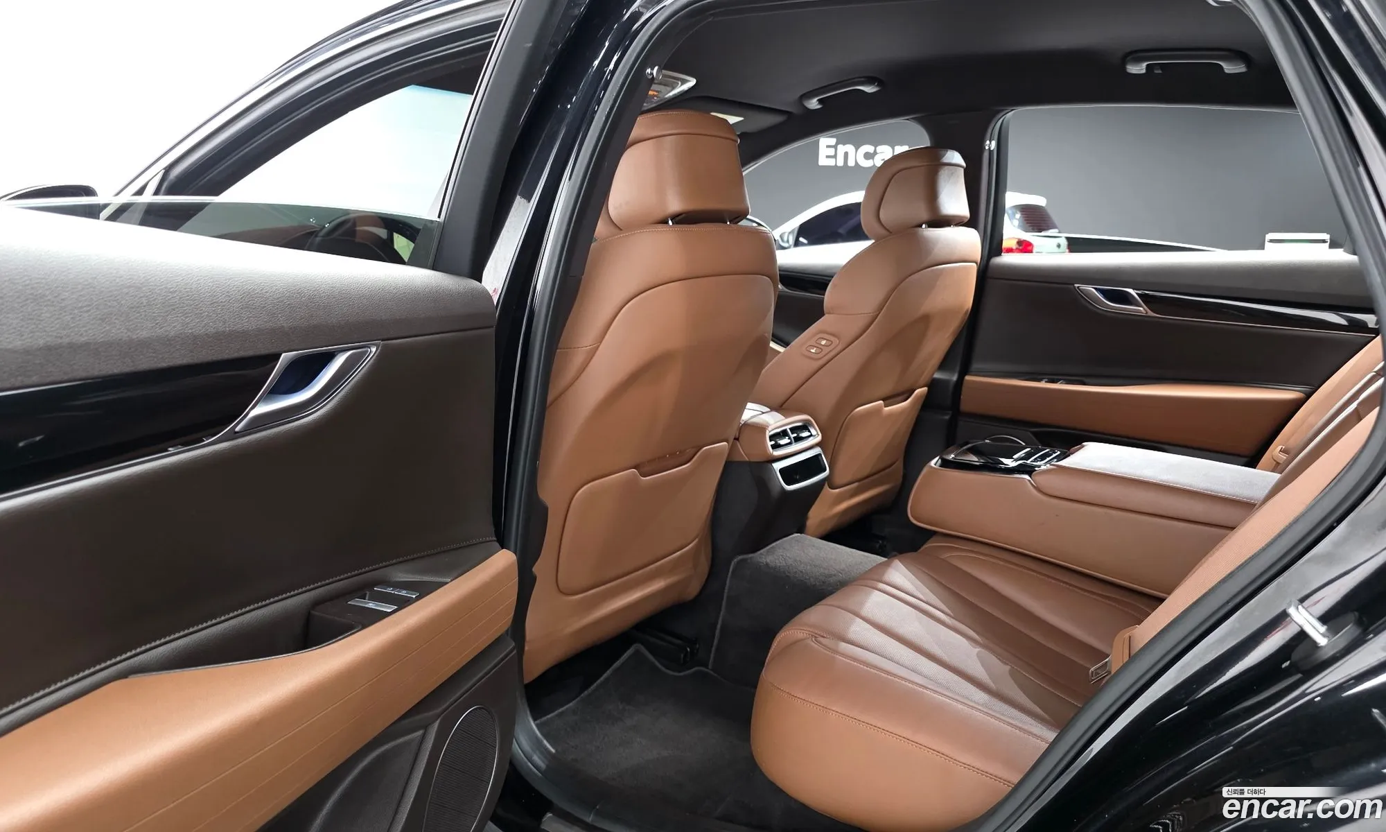 Genesis G80 2022 KMTGB41CDNU136790 — 5