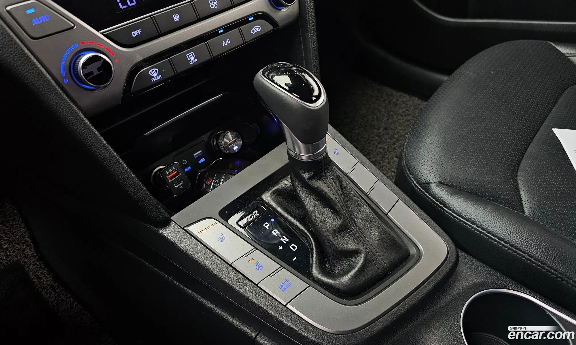 Hyundai Elantra AD 2017 — 28