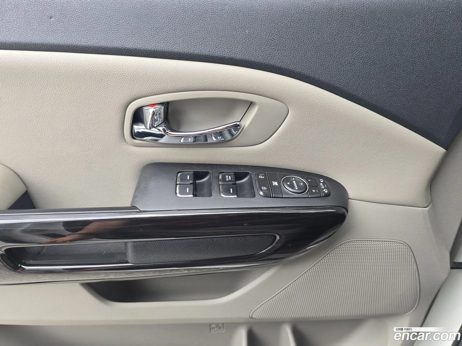 Kia Carnival 2019 — 16