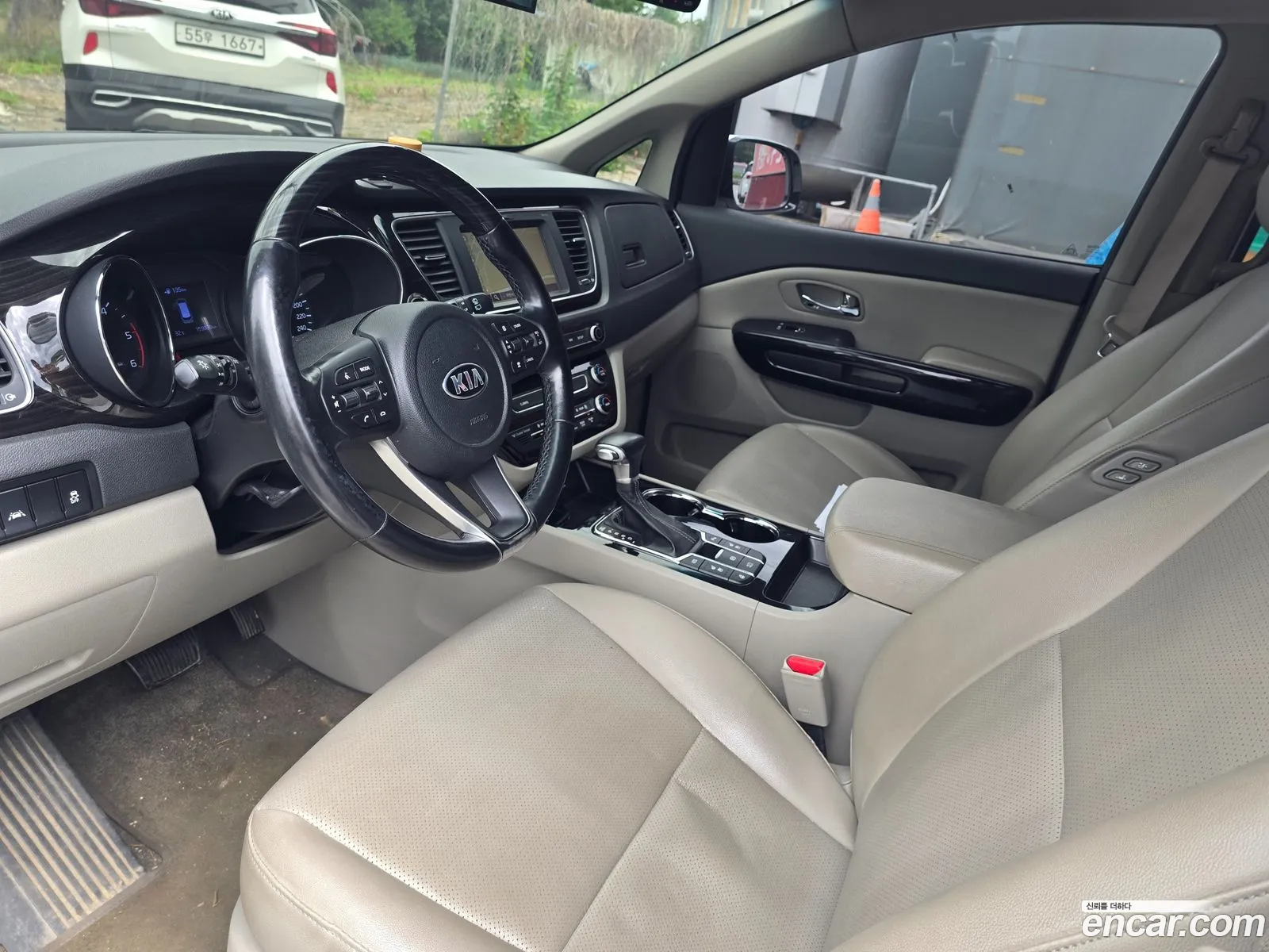 Kia Carnival 2019 — 5