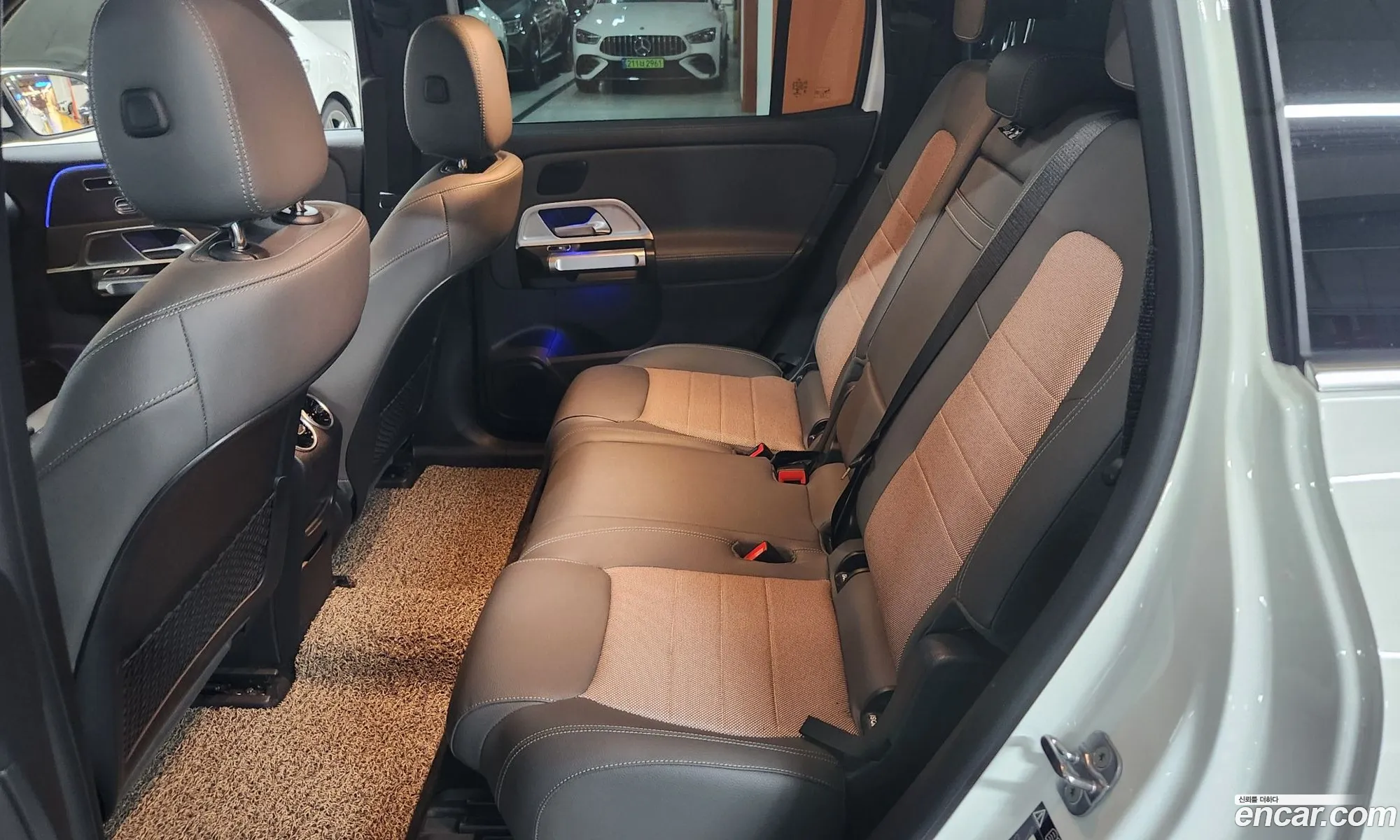 Mercedes-Benz EQB X243 2023 — 14