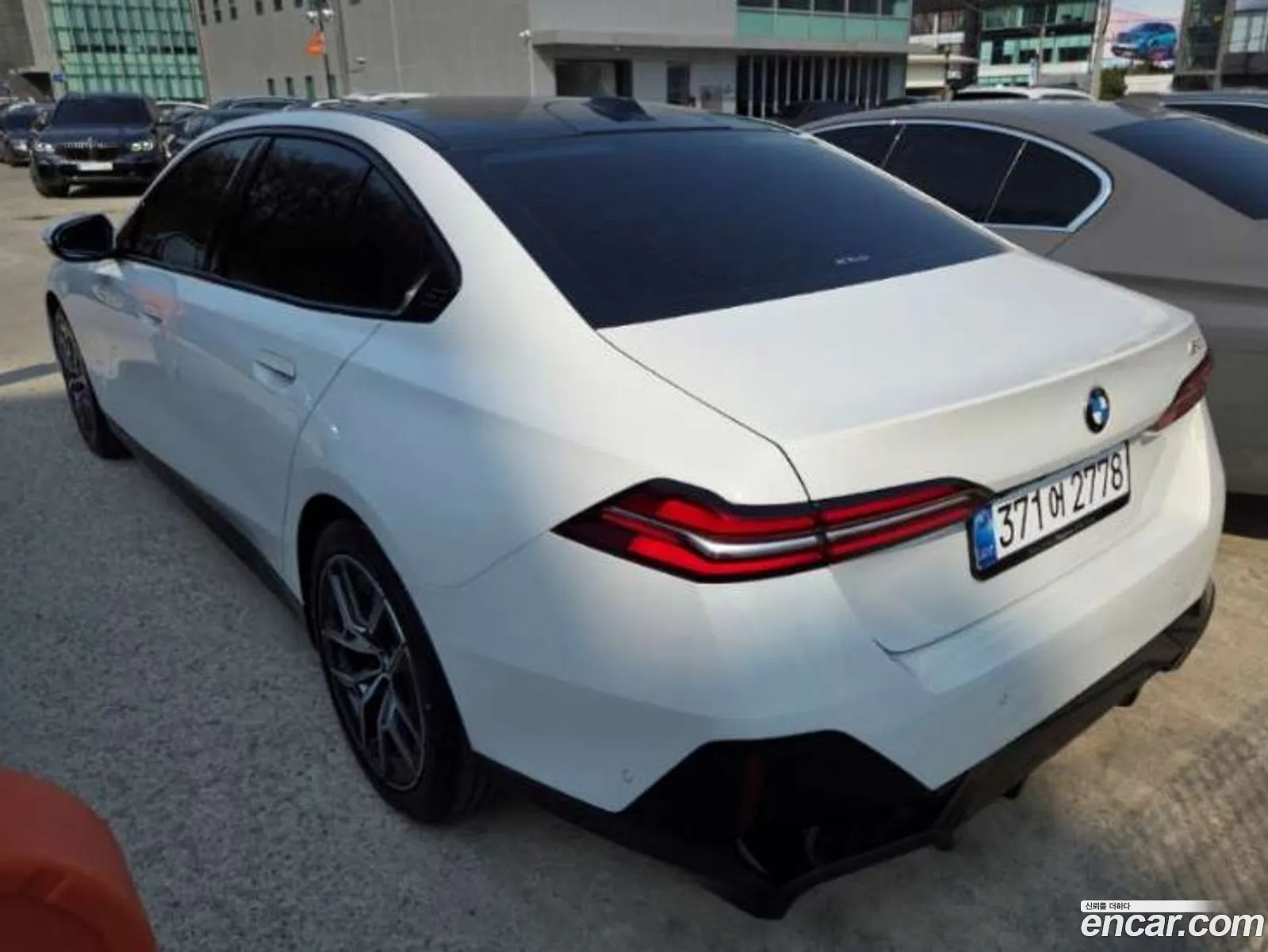 BMW 5 Series 2026 — 13