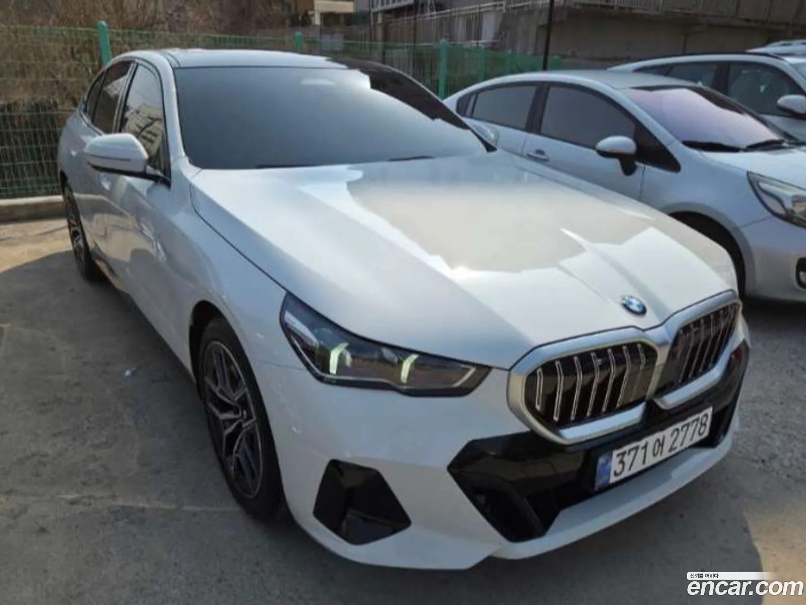 BMW 5 Series 2026 — 17