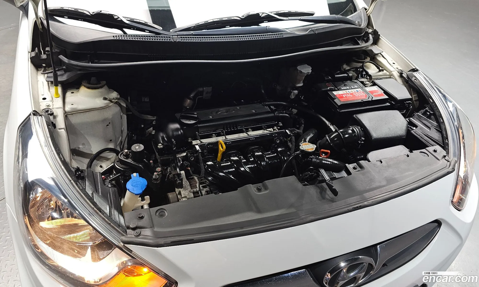 Hyundai Accent 2011 KMHCT41CBBU000396 — 8