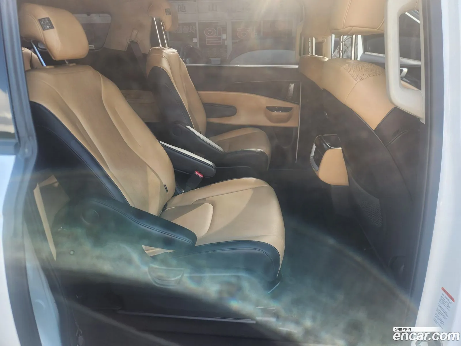 Kia Carnival 2022 — 7