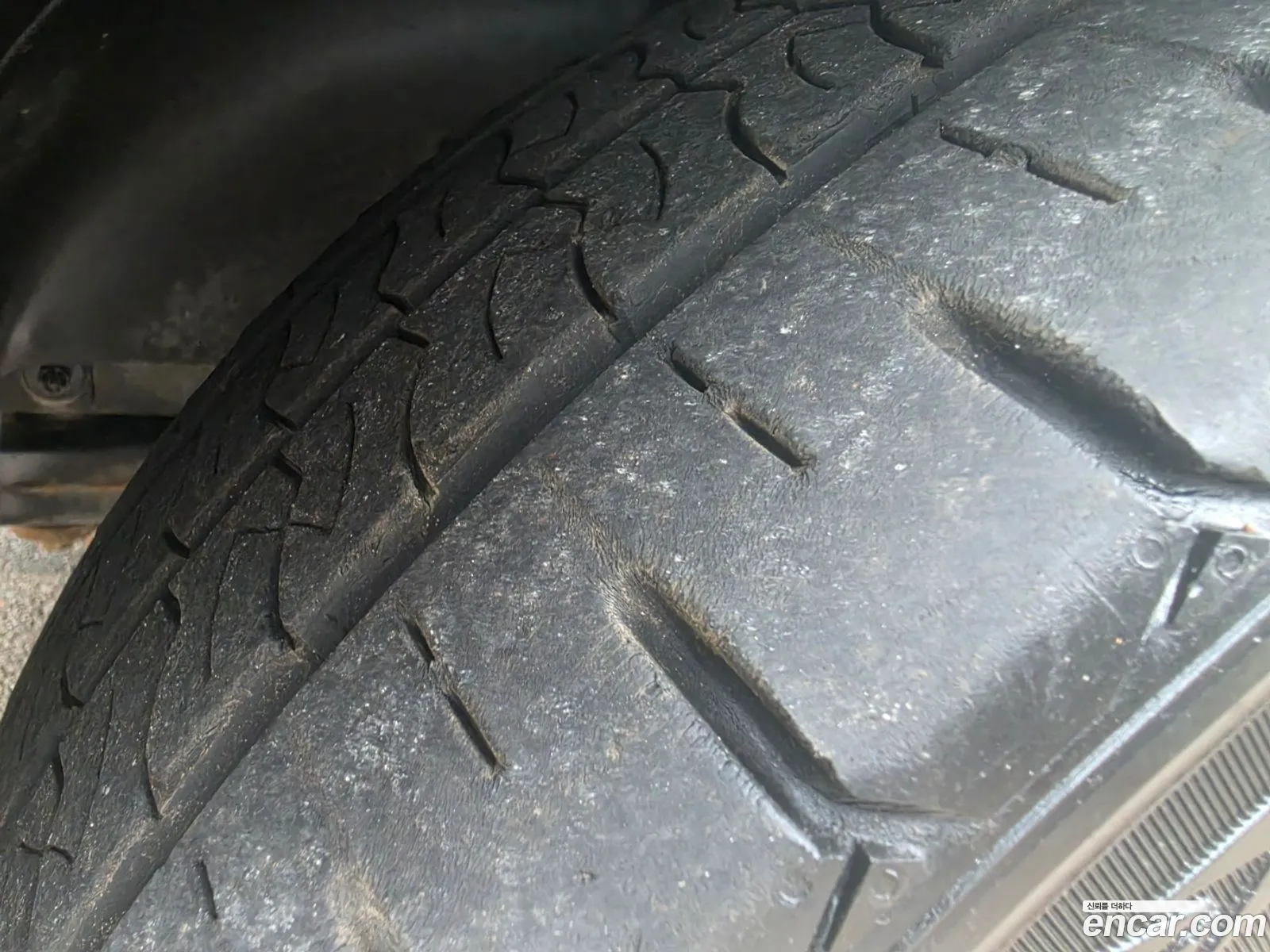 Hyundai Solati 2019 KMJUG17RPLC003046 — 8
