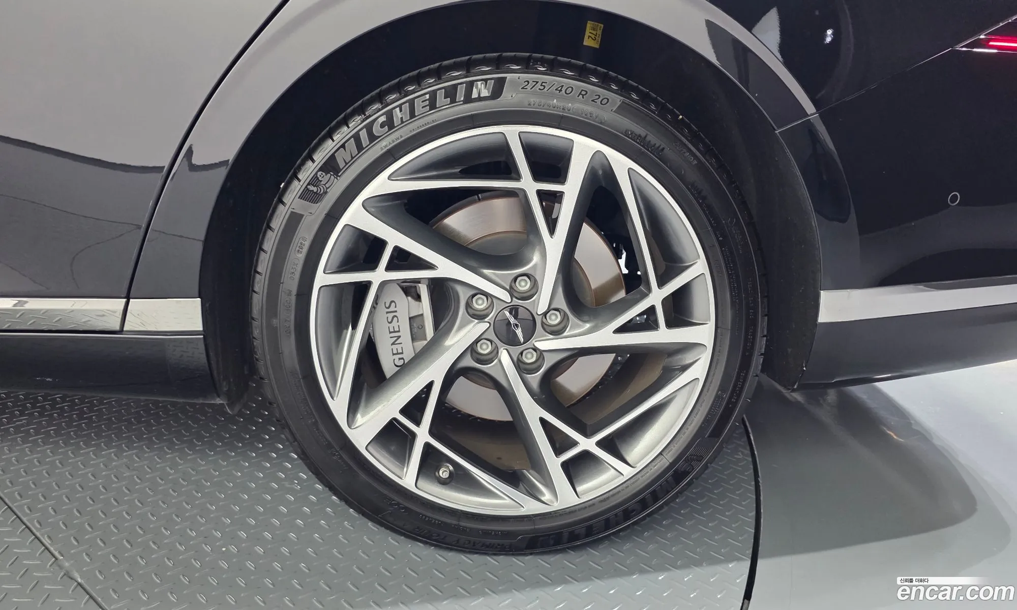 Genesis G90 2024 — 25
