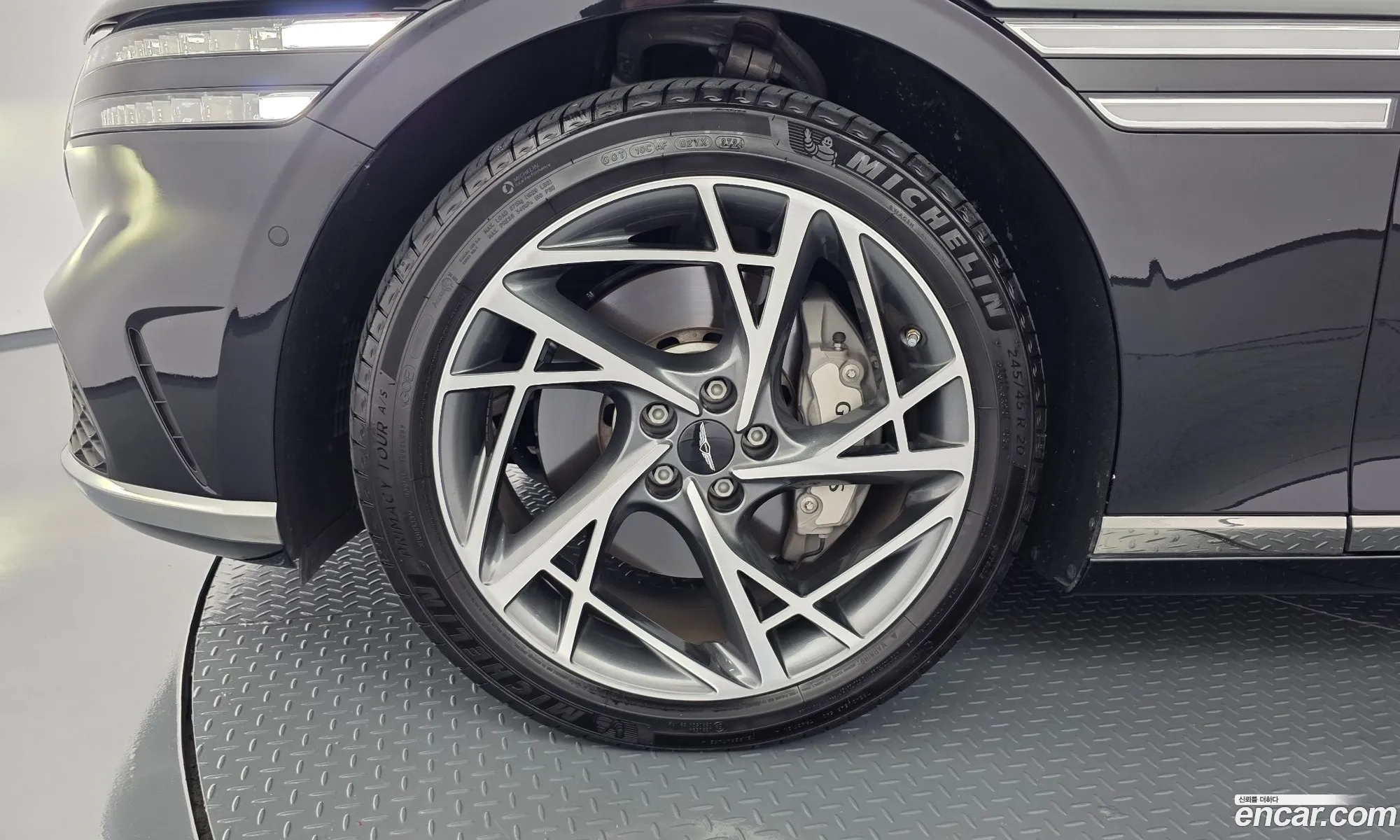 Genesis G90 2024 — 28