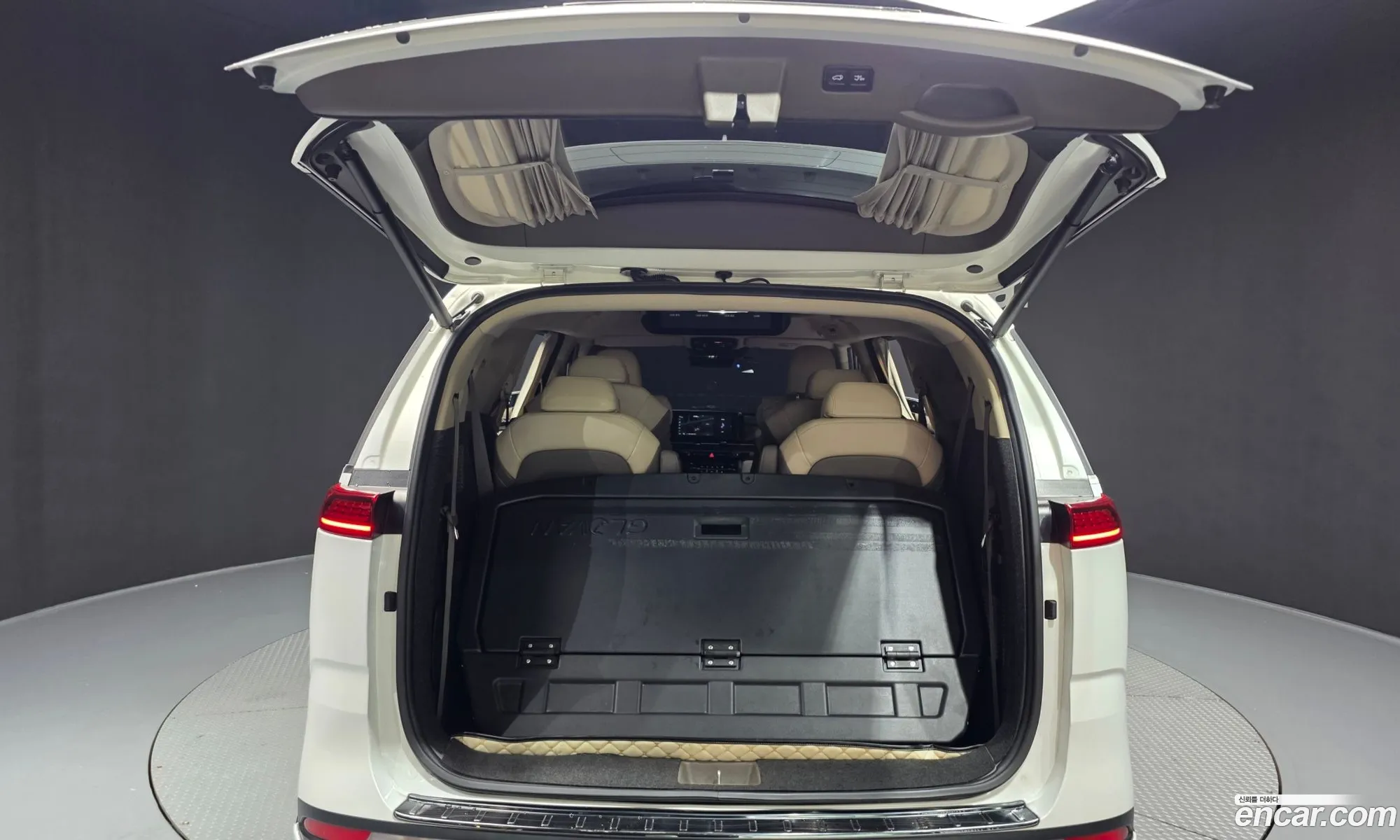 Kia Carnival 2023 KNANE81BBPS360331 — 15