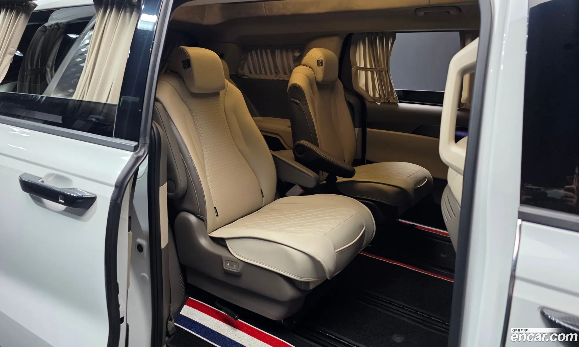 Kia Carnival 2023 KNANE81BBPS360331 — 26